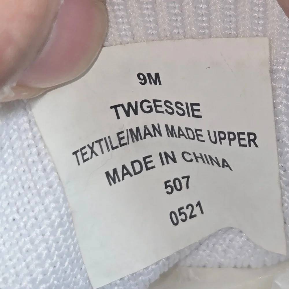 Tommy Hilfiger Women's TWGESSII White Knit Lace Up Sneakers Size‎ 9M